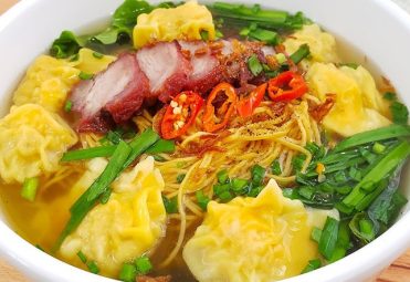 Cách làm hoành thánh tôm thịt thơm ngon